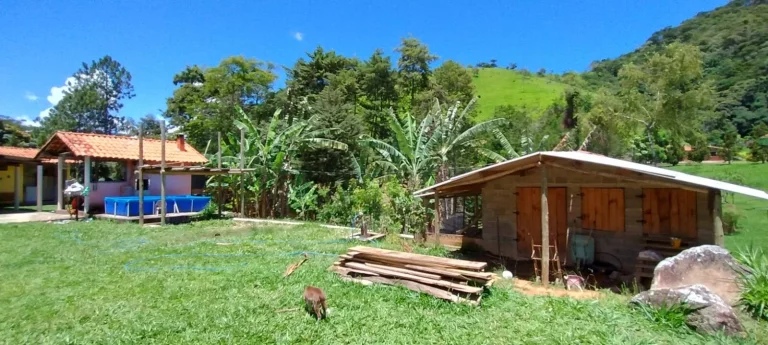 Imagem CHACARA 12.000 MTS - BAIRRO ANHUMAS - ITAJUBÁ - MG