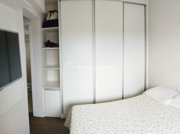 Imagem Lindo apartamento com 3 quartos sendo 1 suíte. A sala ampla, banheiros com box de vidro. Sacada gou...