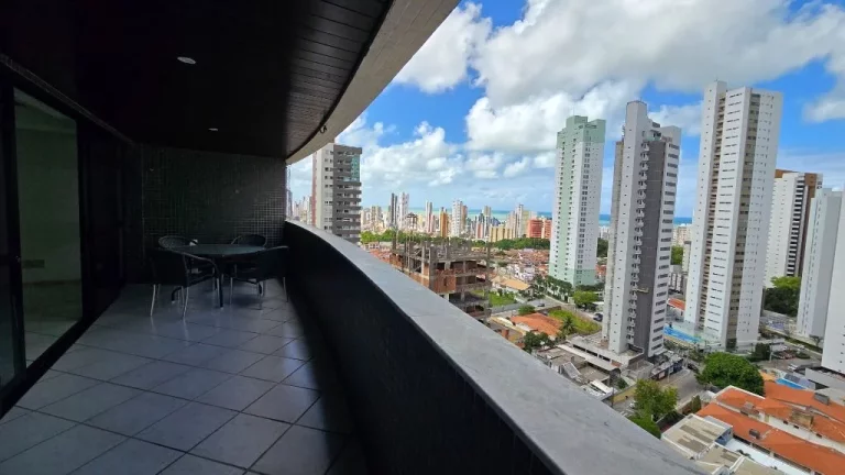 Imagem Apartamento com 4 dormitórios à venda, 220 m² por R$ 1.200.000,00 - Brisamar - João Pessoa/PB