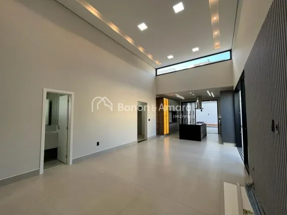 Imagem Excelente casa térrea nova com 3 suítes, totalmente integrada e planejada no Condomínio Glarus, S...