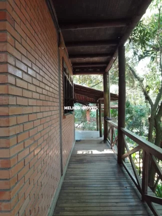Imagem Casa á venda na Praia do Estaleiro em Balneário Camboriú