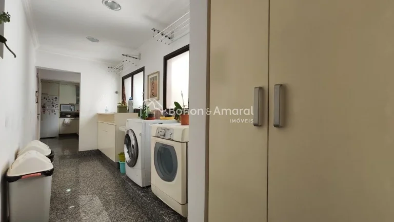 Imagem Sofisticação e exclusividade em um dos endereços mais nobres de Campinas. Este amplo apartamento,...