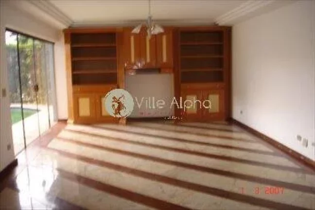 Casa a venda em Alphaville