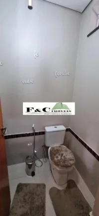 Imagem Casa para Venda em Piracicaba, Pompéia, 2 dormitórios, 2 suítes, 4 banheiros, 2 vagas