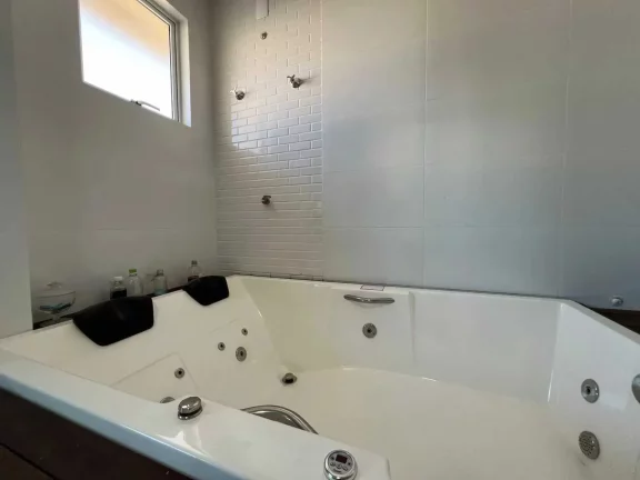 Imagem Apartamento finamente mobiliado com 3 suítes e 2 vagas de garagem em Andorinha - Itapema/SC