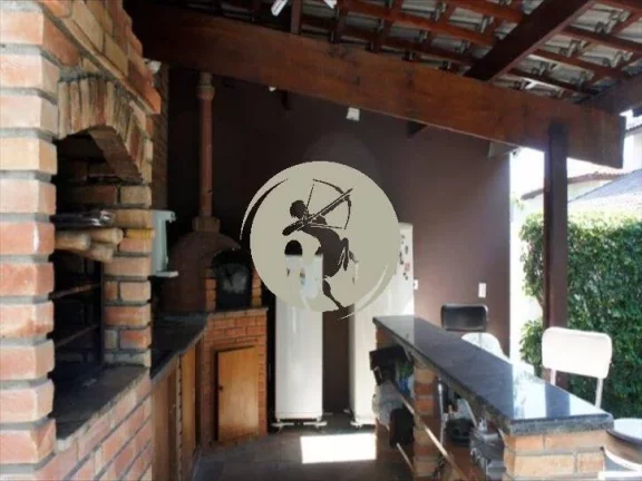 Imagem CASA ALPHAVILLE 9 SOBRADO REPLETO DE ARMARIOS EM ALAMEDA TRANQUILA, CASA COM PISCINA,CHURRASQUEIRA,F...