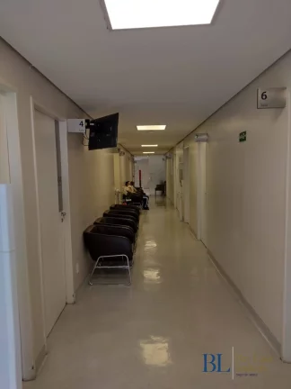 Imagem Prédio Comercical em Moema!! 1700m² Com Estacionamento!! 30 salas