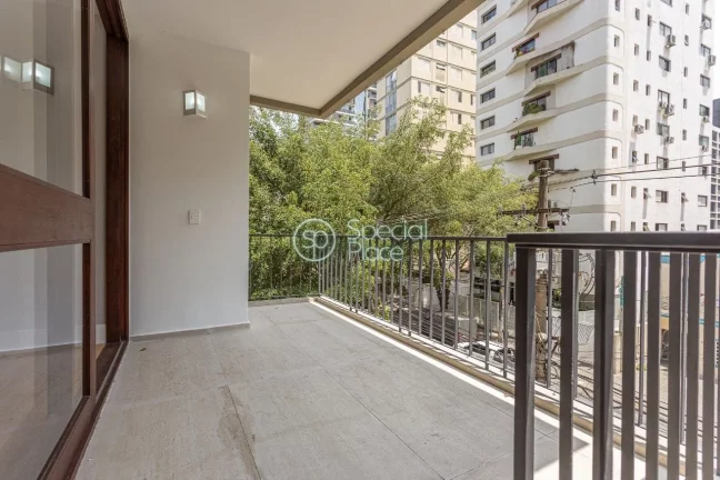 Imagem Excelente apartamento com 198m² no Jardim América Living super espaçoso com varanda e amplos jane...