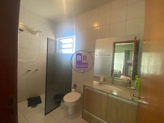 Imagem Sobrado residencial com galpão comercial próximo ao Shopping Boulevard