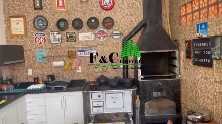 Imagem Sobrado para Venda em Avaré, Centro, 2 dormitórios, 2 suítes, 3 banheiros, 3 vagas