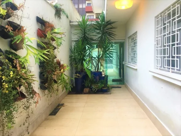 Imagem Sobrado sofisticado com piscina - 03 dormitórios, 04 vagas 300 m² - Gonzaga - Santos