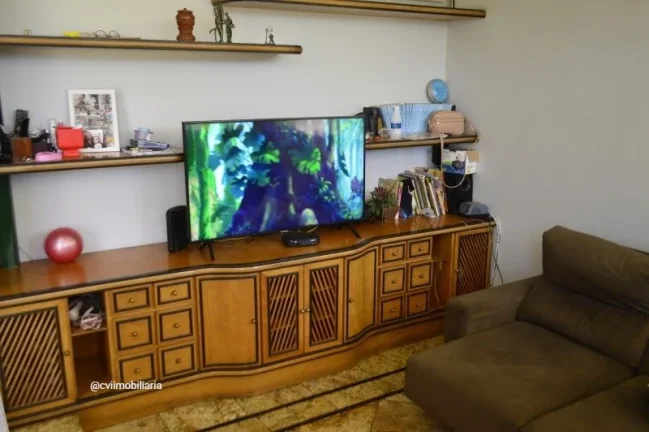 Imagem Descubra essa incrível casa à venda na Avenida Cremona, localizada no bairro Bandeirantes (Pampulh...