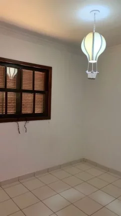 Imagem Sobrado com 3 dormitórios à venda, 250 m² por R$ 700.000,00 - Vila Santa Helena - Poá/SP