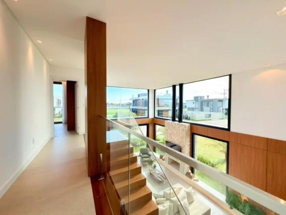 Imagem Casa em Condominio 5 Dormitórios - Bairro --