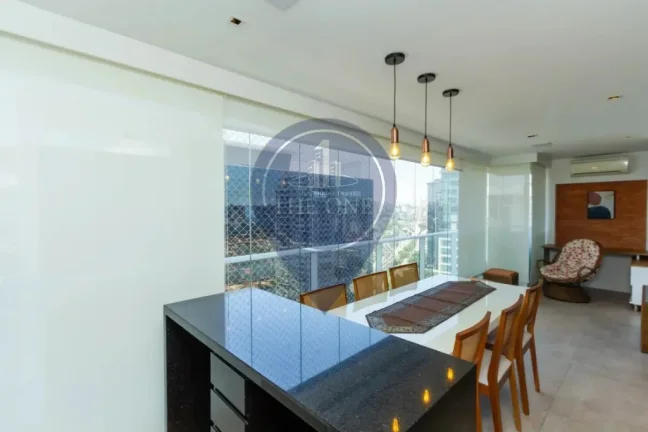 Imagem Apartamento de Luxo na Cidade Monções: 3 quartos, 3 suítes, 5 banheiros, 2 vagas de garagem, 134m². Alugue já em SP!