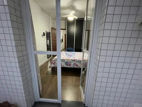 Imagem Ótimo apartamento a venda em Santos no Gonzaga av. da praia.