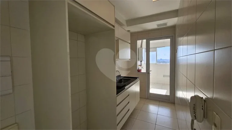 Imagem Apartamento para alugar com 3 quartos, sendo 2 suítes, no condomínio Parques da Lapa, São Paulo - SP