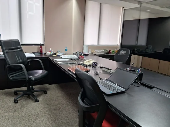 Imagem Laje corporativa à venda na região da Berrini | TOTALMENTE MOBILIADA - 442m² - 10 vagas - R$3.200.000, - Apenas R$7.200,/m² | R. Geraldo F. Gomes - Itaim Bibi, São Paulo/SP