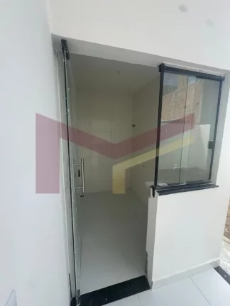 Imagem Casa 2/4 sendo uma suite no Jardim dos Girrassois