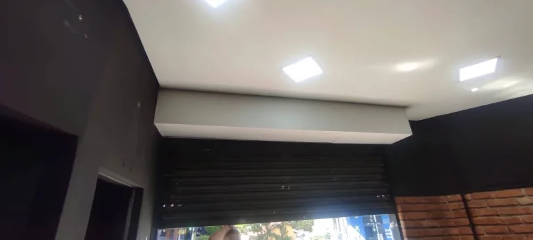 Imagem Casa Comercial para locação no Jd. Utinga