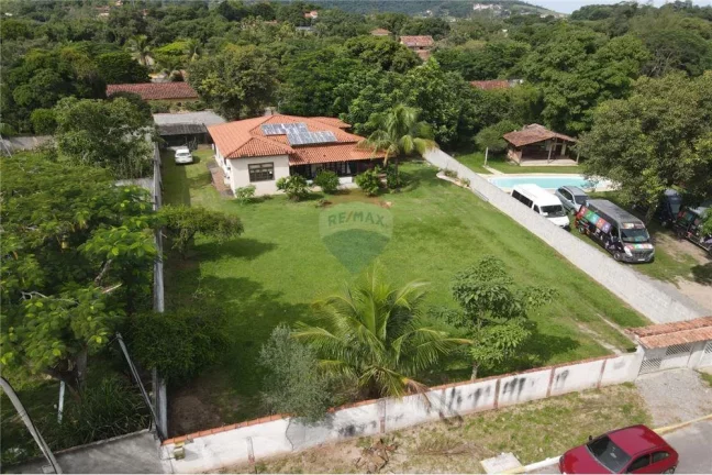 Imagem Casa com três dormitórios com banheiro no Condado .