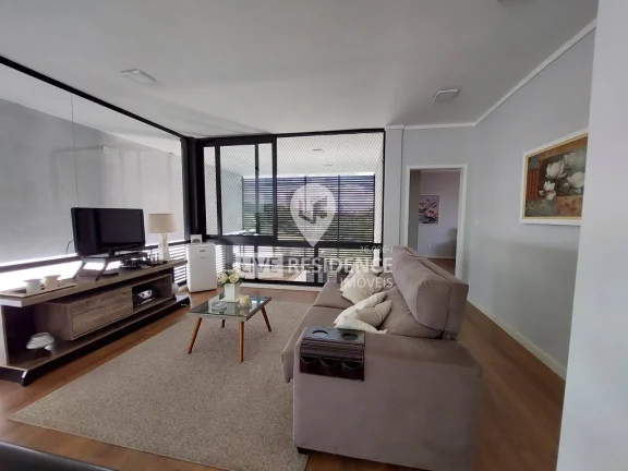 Imagem Linda casa em Condomínio bem localizado !