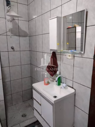 Imagem Casa Térrea com 2 Saídas, 2 Dormitórios, sala, cozinha e 2 banheiro, 4 Vagas, no Jardim Pilar (divisa com Mauá), Ribeirão Pires-SP