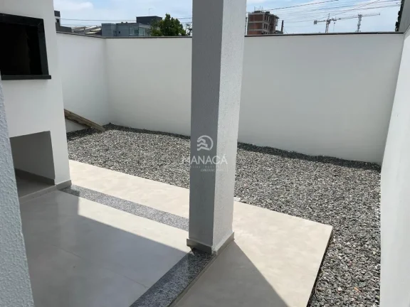 Imagem Sobrado em Baln. Piçarras novo 100 metros da Praia