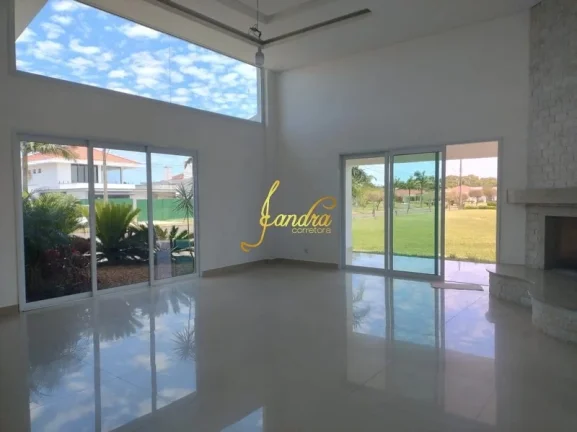 Imagem Casa térrea, com SETE suítes em condomínio fechado