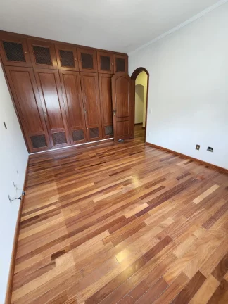 Imagem Apartamento reformado sendo 334 m² 4 dormitórios, 2 suítes , 3 vagas - Boqueirão