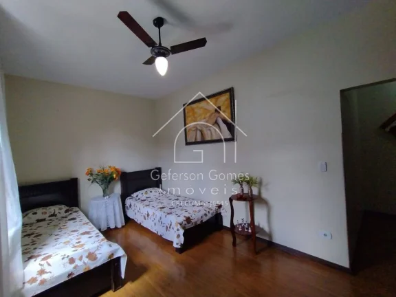 Imagem Casa à venda - com 05 Quartos - Centro - Mantena - MG