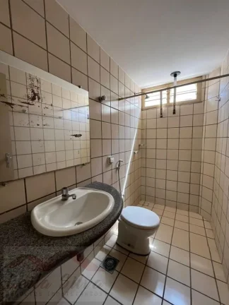 Casa para Venda em Teresina, São Cristovão, 3 dormitórios, 2 suítes, 3 banheiros, 2 vagas