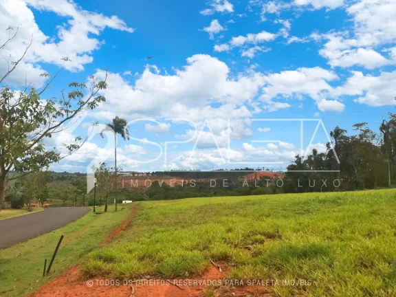 Terreno com preço de ocasião à venda na Fazenda Serrazul I