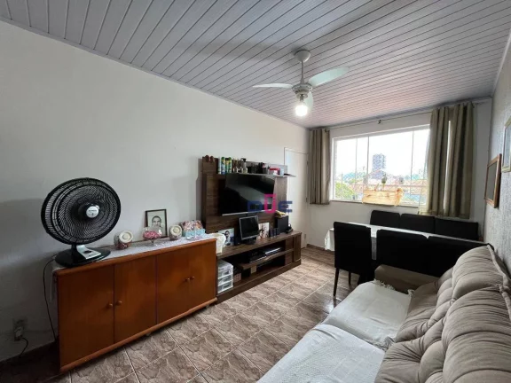 Imagem Apartamento com 2 dormitórios à venda, 90 m² por R$ 255.000,00 - Macuco - Santos/SP