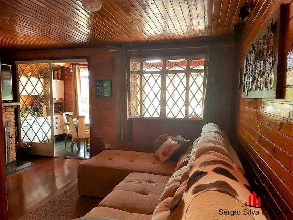 Imagem Casa a Venda com 262 m² no Vila Izabela em Campos do Jordão.