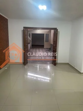 Imagem Casa com 3 Quartos à venda, 247m² - Campo Grande