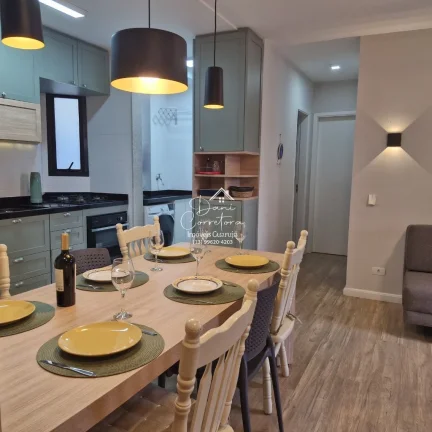 Imagem Apartamento reformado em Guarujá-SP, Jardim Astúrias: 2 quartos, 1 suíte, 2 salas, 2 banheiros, 1 vaga de garagem, 62,25 m²