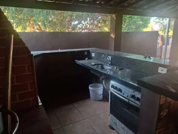 Imagem Casa em Londrina para Moradia ou Investimento