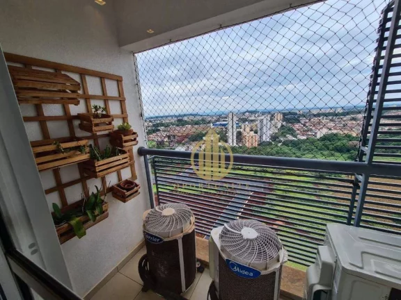 Imagem Apartamento de alto padrão com 4 suítes, 4 garagens e mobiliado.