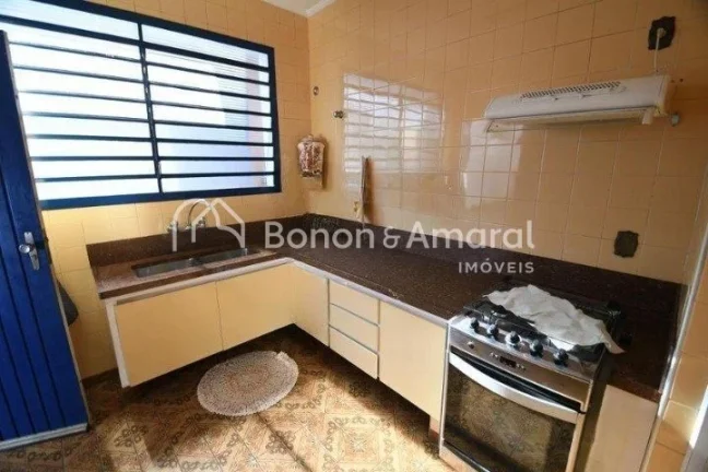 Imagem Casa com 4 quartos para ALUGAR no Jardim Chapadão - Campinas