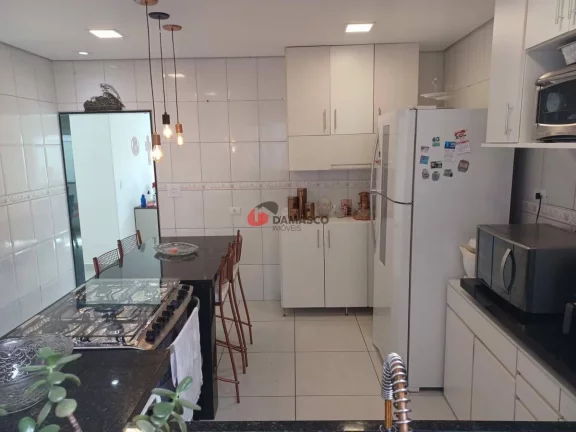 Imagem Sobrado à venda 2 Quartos, 1 Vaga, 250M², Cerâmica, São Caetano do Sul - SP
