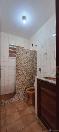 Imagem Casa de Esquina à Venda no Alvorada – Patos de Minas | 3 Quartos e Área para Veículos