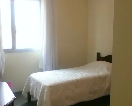 Imagem Apartamento com living para 03 ambientes, pisos de tacos, 03 dormitórios , banheiro social , cozinh...