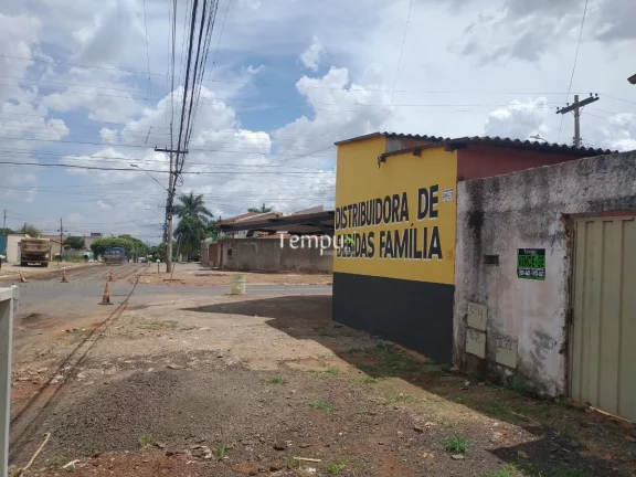 Imagem Casa em rua comercial bairro capuava Goiania -Go