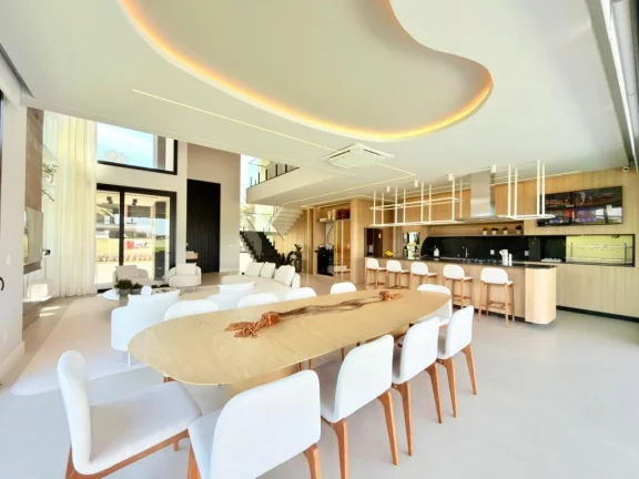 Imagem Casa em Condominio 5 Dormitórios - Bairro --