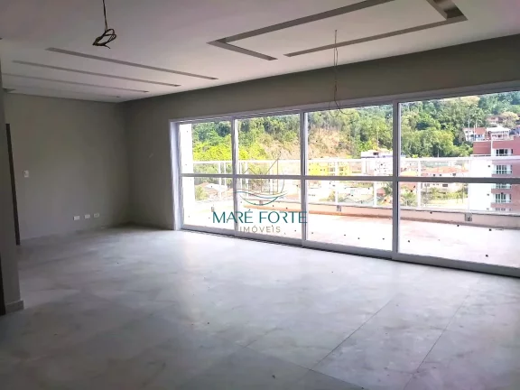 Imagem LINDA E AMPLA COBERTURA COM VISTA PARA AS MONTANHAS!!