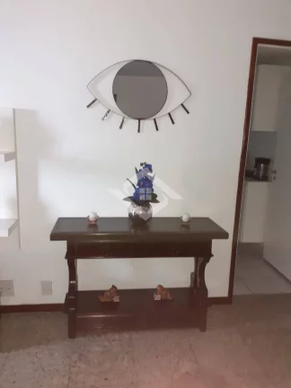 Imagem Apartamento para Aluguel à Beira-Mar na Barra da Tijuca - 154m², 4 Quartos