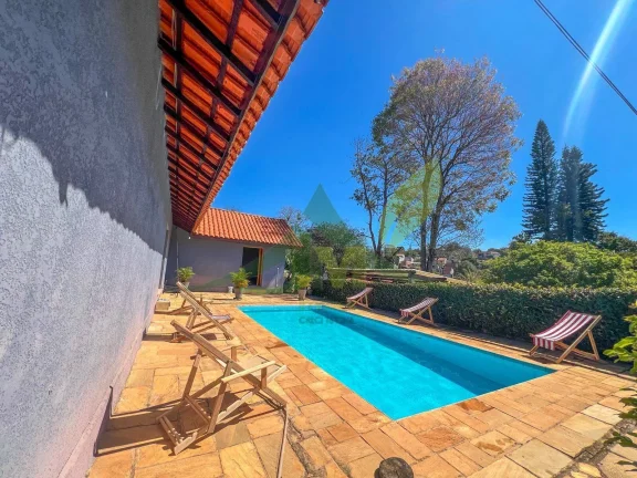 Imagem Ampla Chácara em Atibaia – 3 Dormitórios, Piscina e Casa de Caseiro