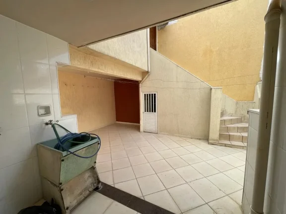 Imagem Casa à venda excelente oportunidade de negócio - Área útil 148 m2 com 3 dormitórios - 3 vagas - Jard