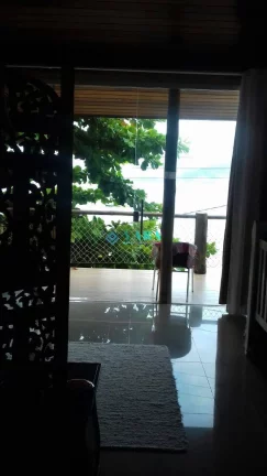 Imagem Ubatuba casa pé na areia -Almada